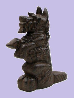 Cast Iron Scottie Dog Sitting up Doorstop 9" tall by 7 1/2" wide 0005